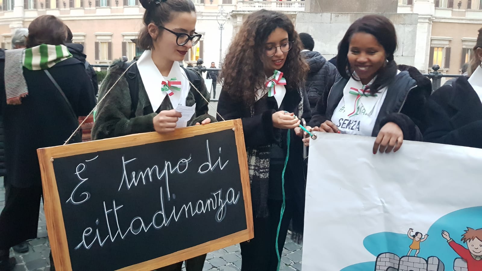 Ius soli e ius culture, il flashmob Saltamuri di dicembre a Roma