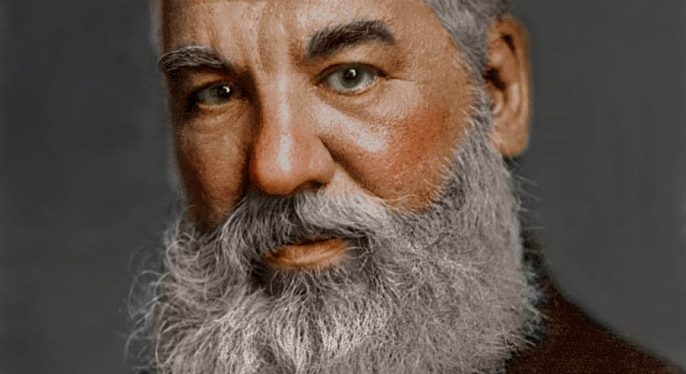 hith-Alexander_Graham_Bell_in_colors-E