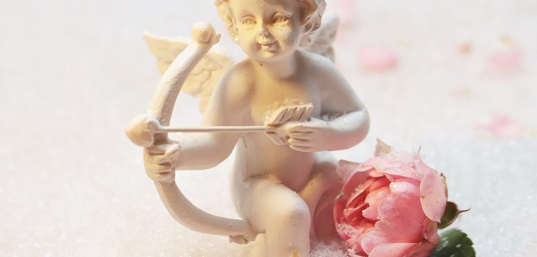 love-angel-1889619_1280