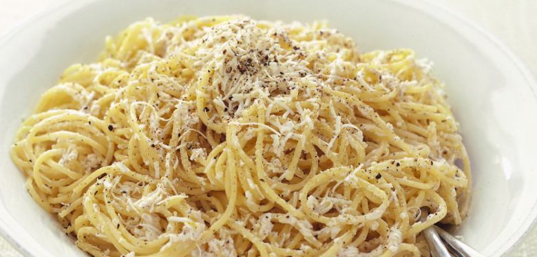 spaghetti-cacio-pepe_6-986x400