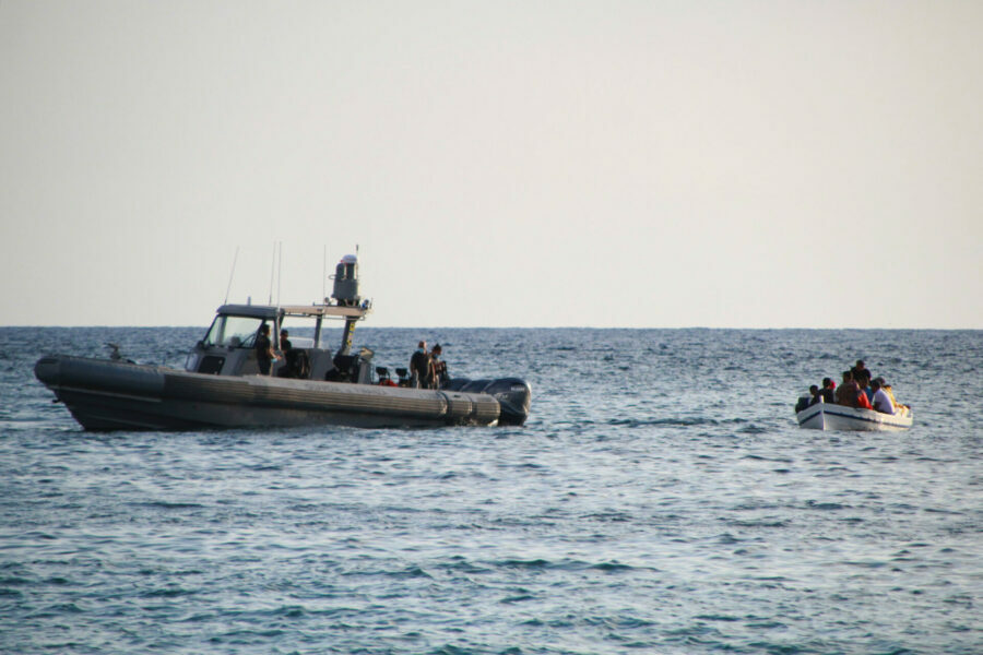 Lampedusa punti di vista di chi approda e di chi accoglie